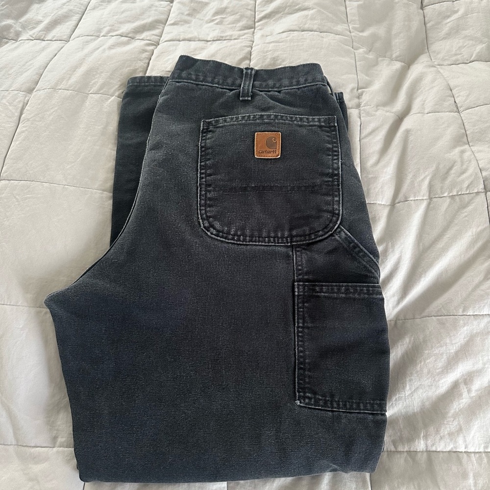 Men’s black Carhart pants